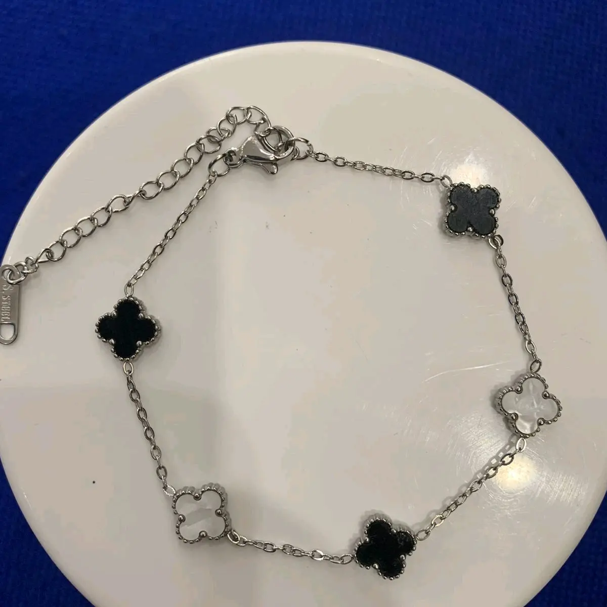 Gelang Bunga Titanium Pengait Bracelets