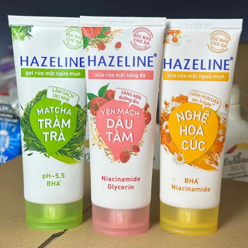 Sữa rửa mặt Hazeline chiết xuất thiên nhiên 100g ( 3 mầu )