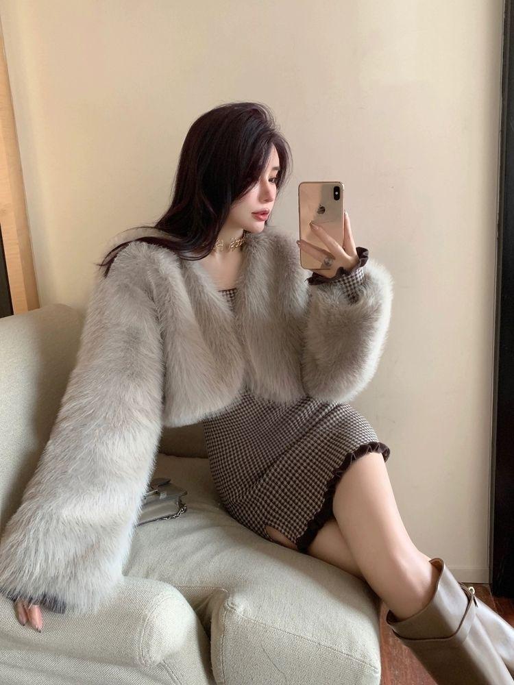 Product Introduction of Áo Khoác Lông Giả Phong Cách Cổ Điển Thanh Lịch, Xã Hội, Dành Cho Mùa Thu Và Mùa Đông, Áo Crop Top Dáng Rộng, Áo Khoác Lông Nữ Jacket 12