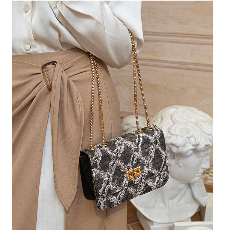 Product Introduction of 2024 New Fashion Women's Bag Trendy Denim Small Square Bag Single Shoulder Crossbody Chain Lock Buckle Ladies Bag 14