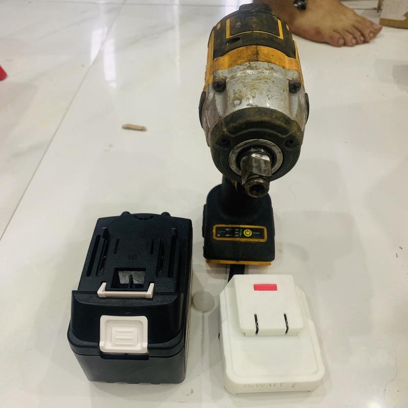 Đế Chuyển Pin Makita Sang Máy Dewalt Makita F 1