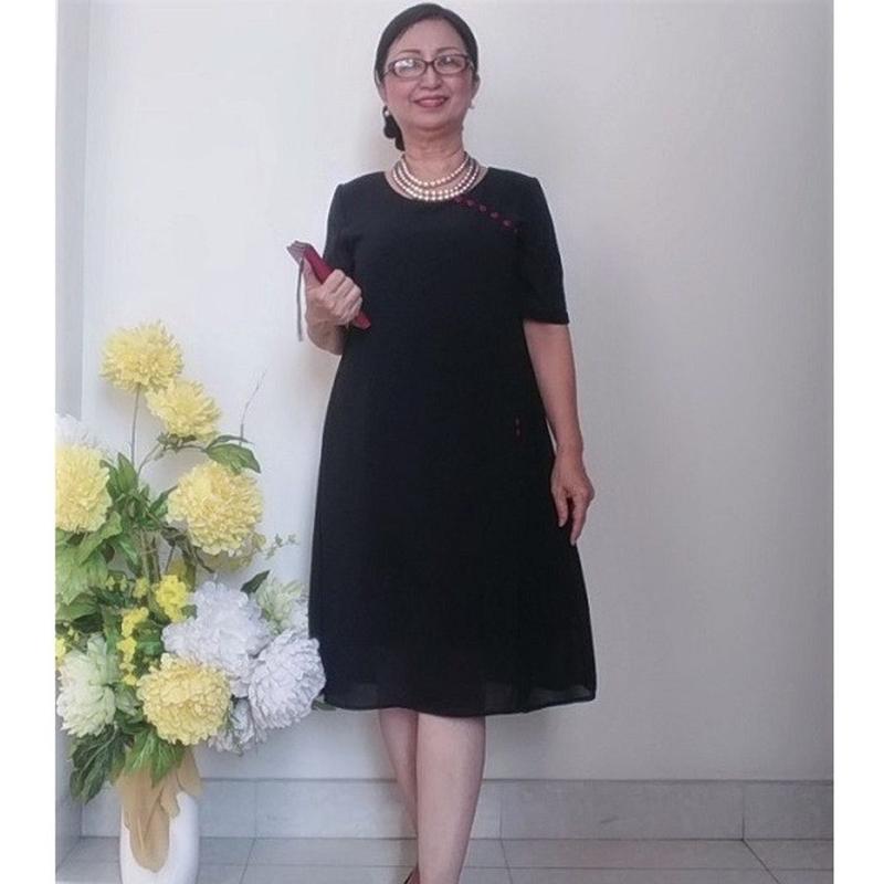Product Introduction of Đủ Size 50 - 90Kg - Váy Đầm Trung Niên Vải Voan Chiffon 2 Lớp Đính Nút Duyên Dáng - Form A Che Bụng 49