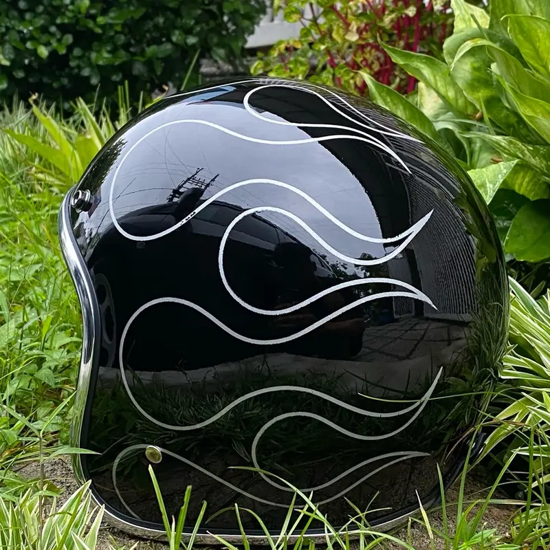 Helm Bogo Custom Putih Hitam api 0