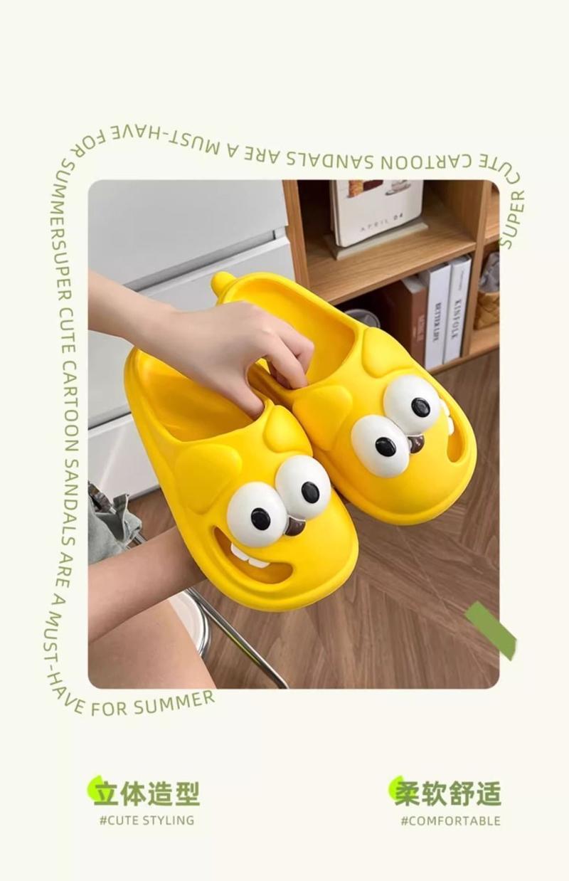 Product Introduction of 2025 New Eye Slippers Closed Toe Summer Cartoon Outdoor Indoor Home Bathroom Non-Slip Clogs for Going Out 8