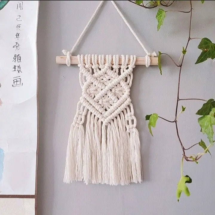 Dây tua rua dệt kim treo tường trang trí 3