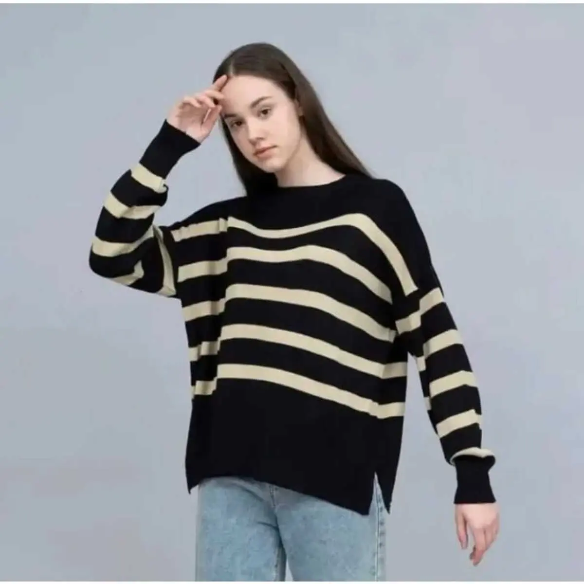 Maudy Stripe Sweater Blouse Atasan Rajut Wanita Oversize Garis Garis Fit Tangan Panjang Knitwear Kerah Nyaman Santai Remaja