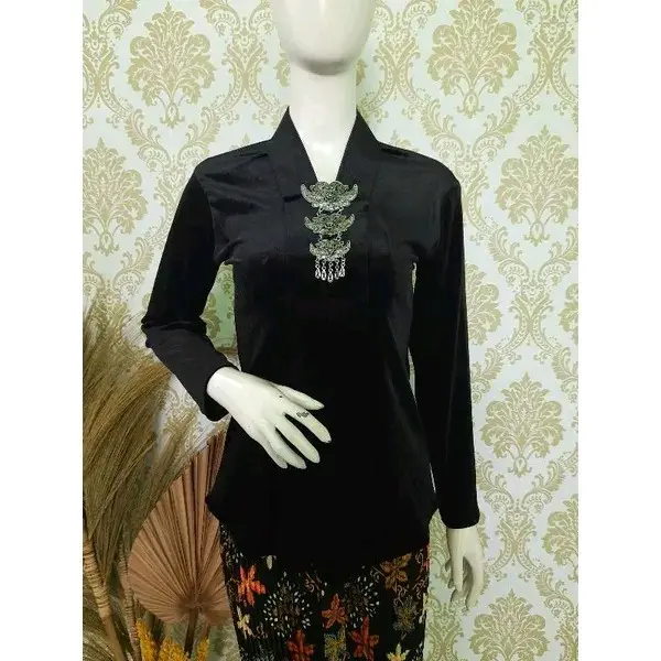 kebaya buludru model kartini 1
