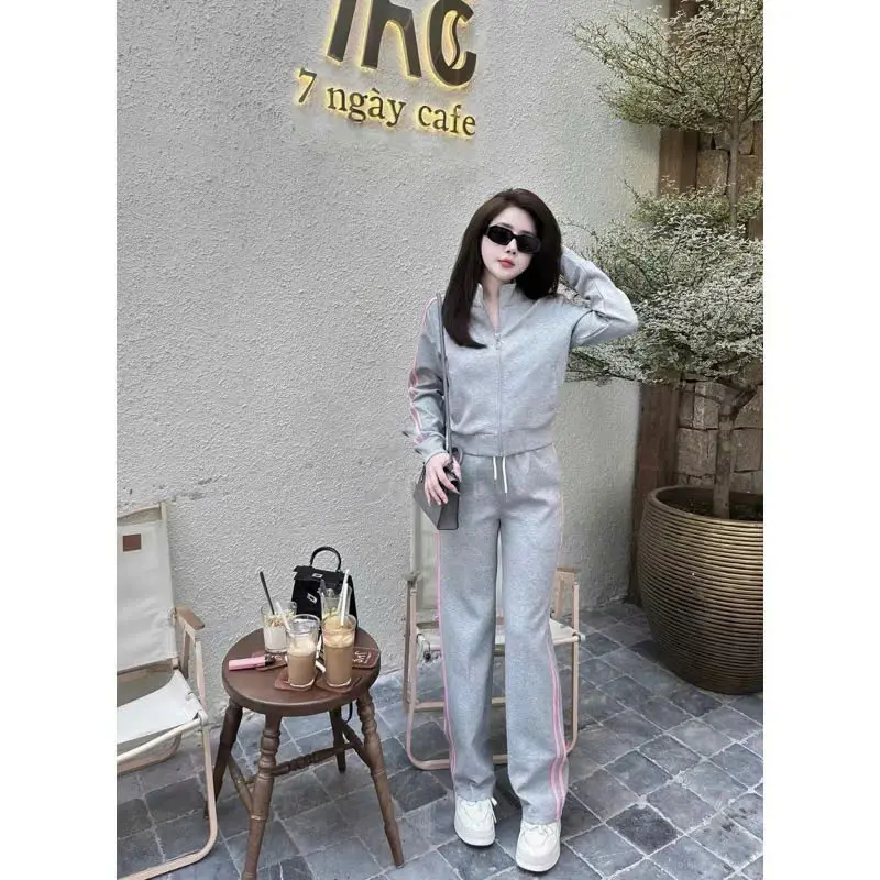 Sét Bộ Đồ Nỉ Nữ Thể Thao Dài Tay Cao Cấp Co Dãn Tốt Mềm Mại Có Khóa Kéo Phối 2 Sọc Mặc Siêu Xinh - Ánh Diệu Fashion