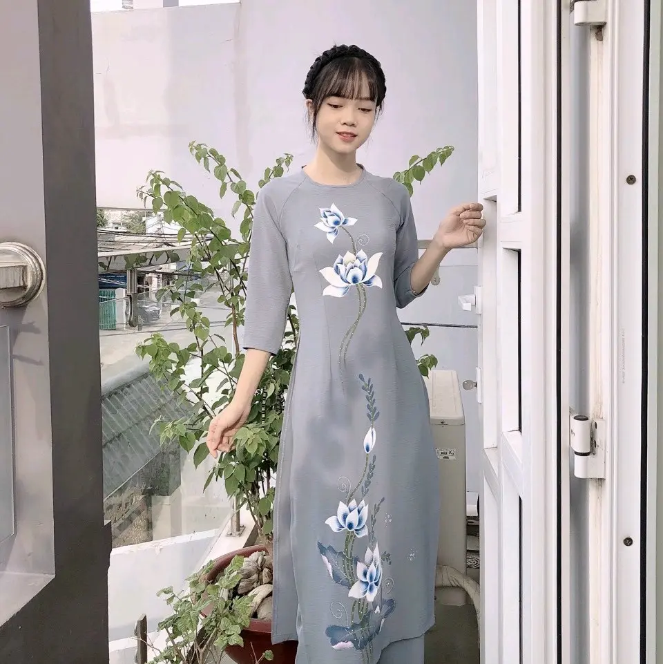 Bộ áo dài lam cách tân dài.và ngan gói