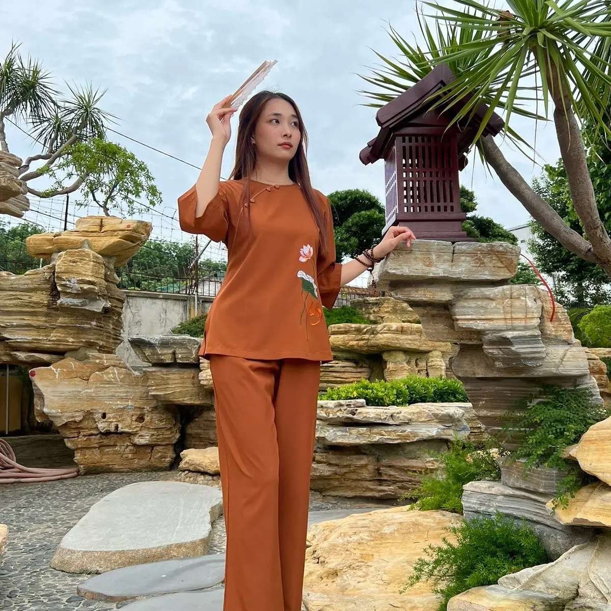 pháp phục lễ chùa - Mẫu Lụa Nhật Cúc Bọc Vải