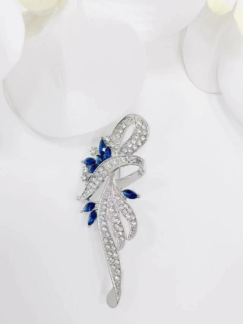 Product Introduction of Elegant Flower Design Brooch, Rhinestone Decorated Clothes Brooch, Fashion Accessories for Women & Girls, Trendy All-match & Exquisite Brooch for Birthday Gift 7