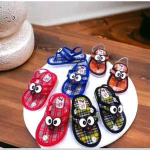 SANDAL BABY BUNYI CIT-CIT/sandal bayi terbaru motif kotak-kotak