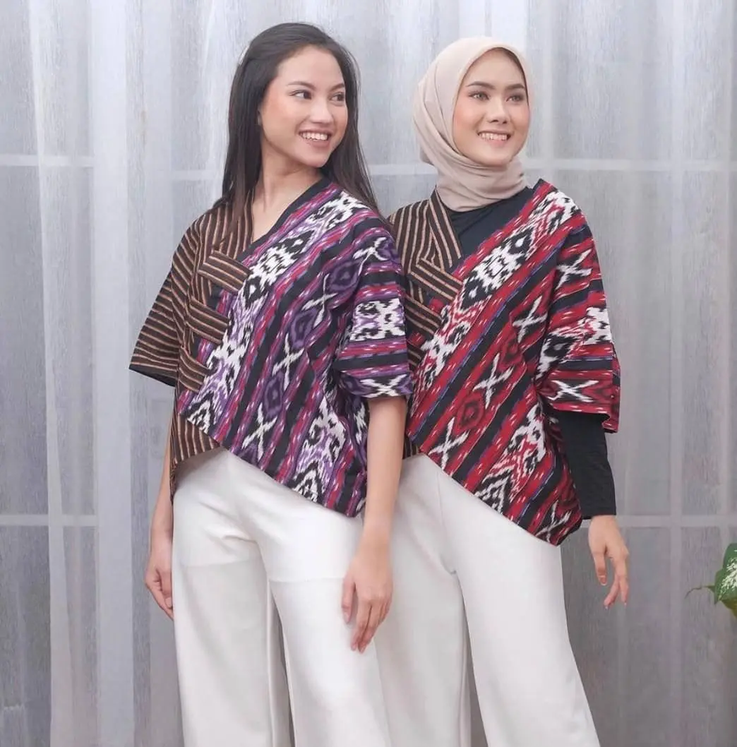 Atasan Wanita Croptop Etnik Batik Oversize Baju Katun Kerja