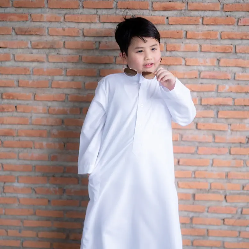 ชุดโต๊ปเด็กผู้ชายแขนยาวสีขาว แบรนด์นำเข้าดัฟฟะห์ เหมาะสำหรับใส่โตบละหมาดออกงานอิสลามหรือรับแขกผู้ใหญ่ BY60 ซีรีน มุสลิม