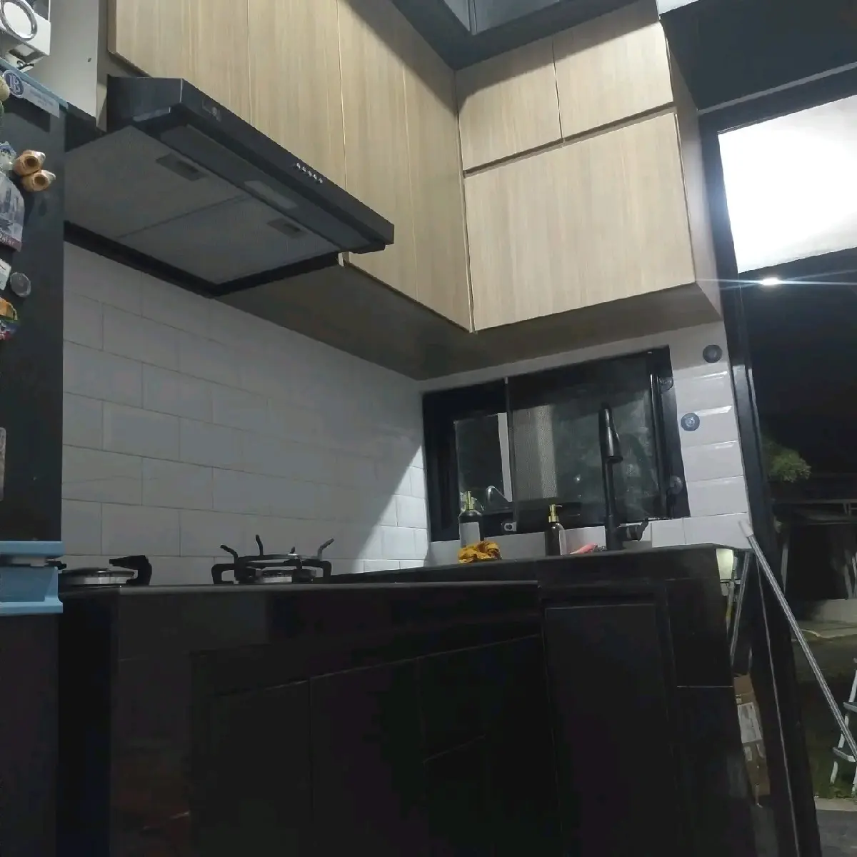 Pintu Geser Tahan Lama Tahan air Antik Hitam Terakit kitchen set lemari pakaian minimalis custom hpl lemari bawah tangga Bupet backdroptv head drop wardrobe kabinet lemari dapur tempat tidur dipan nakas meja makan meja meeting dill Furniture