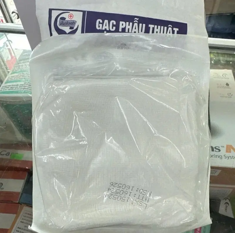 Combo 10 gói gạc phẫu thuật ( 100 MIẾNG) 10cmx10cmx8cm lớp , mềm mịn 1