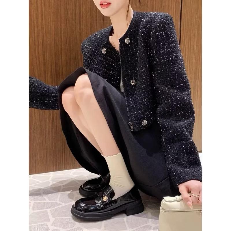 ￼[HÀNG CÓ SẴN] size 40-43 Giày da bóng đế bệt xoắn chéo đính đồng xu BIGSIZE 3