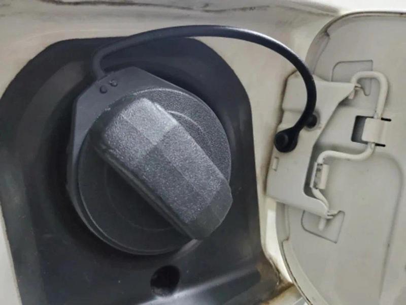 Product Introduction of Automobiles Fuel Tank Cap Band Cord For AUDI A1 A3 A4 A5 A6 A7 A8 Q3 Q5 Q7 Exterior Accessories 2