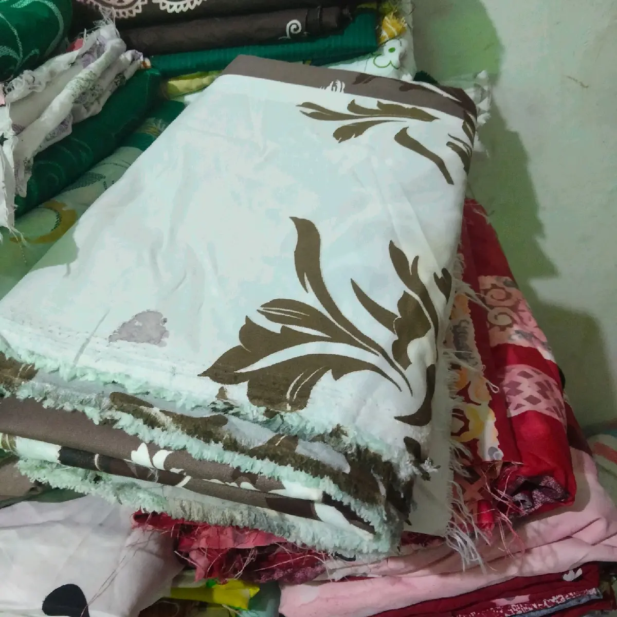 Kain Poly Micro rijek Roll C pabrik kiloan 30ribuan