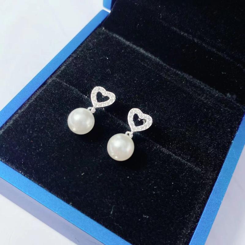 Product Introduction of Korean Style Shell Pearl Ear Studs Women's Fresh Sweet Shell Pearl Ear Studs Stud Earrings Popular Wedding Ear Studs Personality Trendy Earrings 12