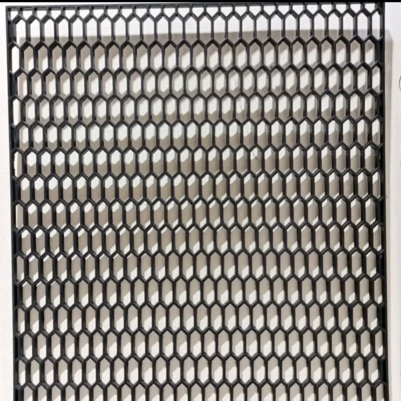 Jaring Grill Bumper Plastik Besar 1