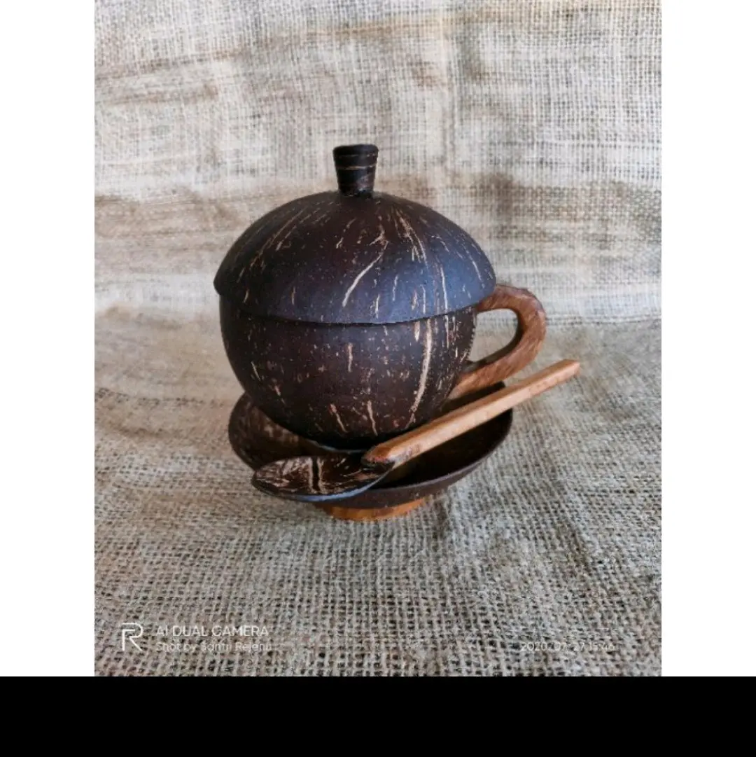 cangkir batok kelapa satu set / gelas batok