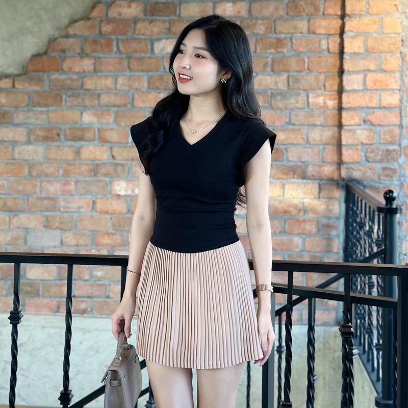 A06 Áo Thun Tay Hến Cổ Tim, Vải Borip Cotton Cao Cấp, Co Giãn, Mịn Mát, Thấm Hút Tốt 2