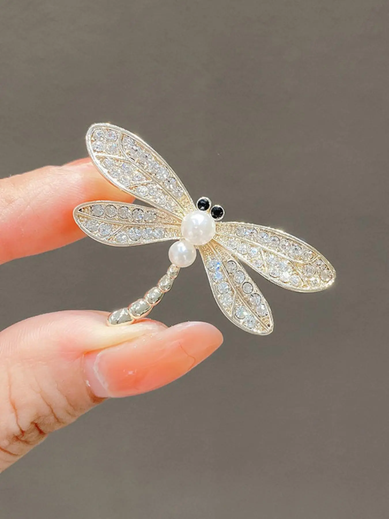 Cute Dragonfly Design Brooch, Rhinestone & Faux Pearl Decorated Brooch, Fashion Accessories for Women & Girls, Trendy All-match & Exquisite Brooch for Birthday Gift