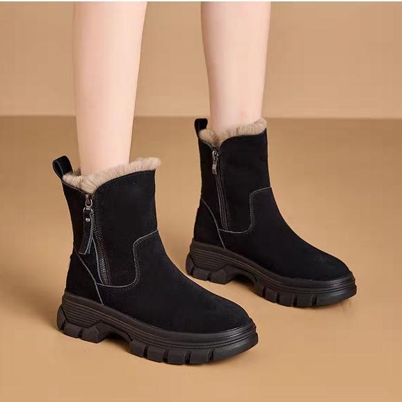 Red Qingying Brand Thick Bottom Fur Lined Martin Boots Women's Winter Snow Boots Anti Slip Warm Casual Short Tube Boots 4