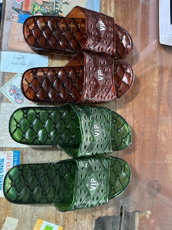 Dép nhựa đi trong nhà dép vip đi trong nhà vệ sinh chống trơn trượt Slipper Nam DéP Đế Bằng