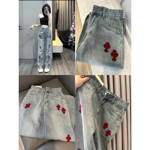 QUẦN JEAN THÊU CHỮ THẬP ĐỎ