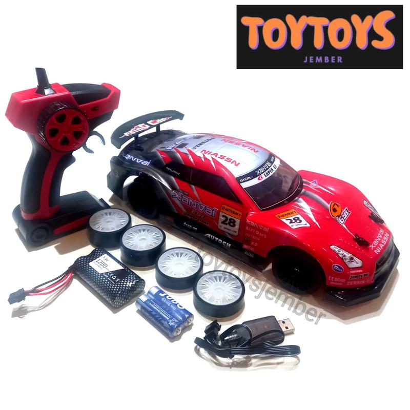 RC DRIFT SKALA 1:14 2.4 gHZ 4WD 7.4 VOLT 1.200 MAH 0