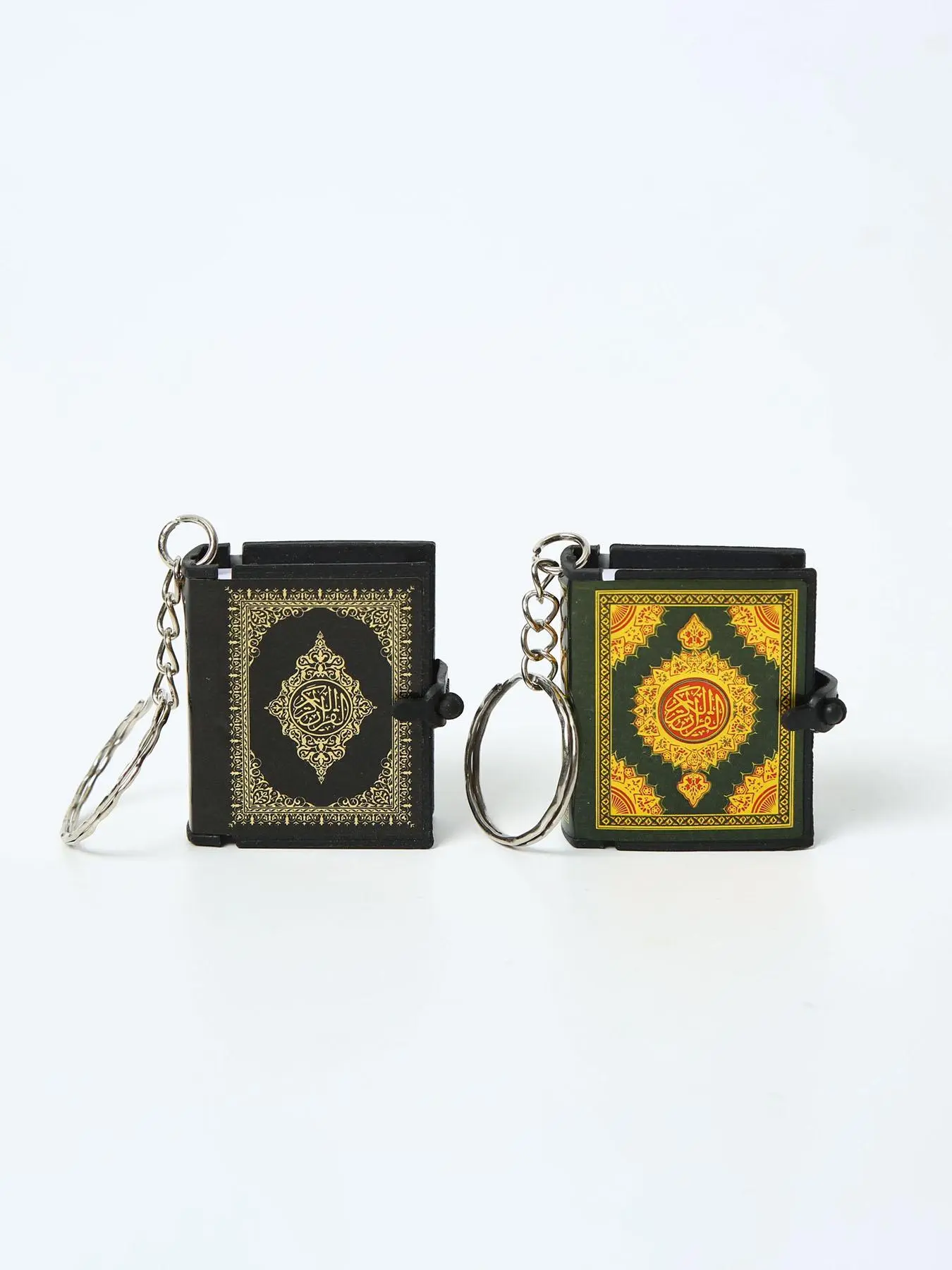 Creative Book Design Keychain, Fashionable Keychain for Women & Men, Trendy All-match & Exquisite Keychain for Birthday Gift