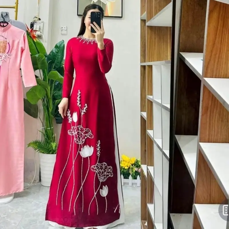 Áo dài các mẹ sui đủ 2 màu cho các mẹ