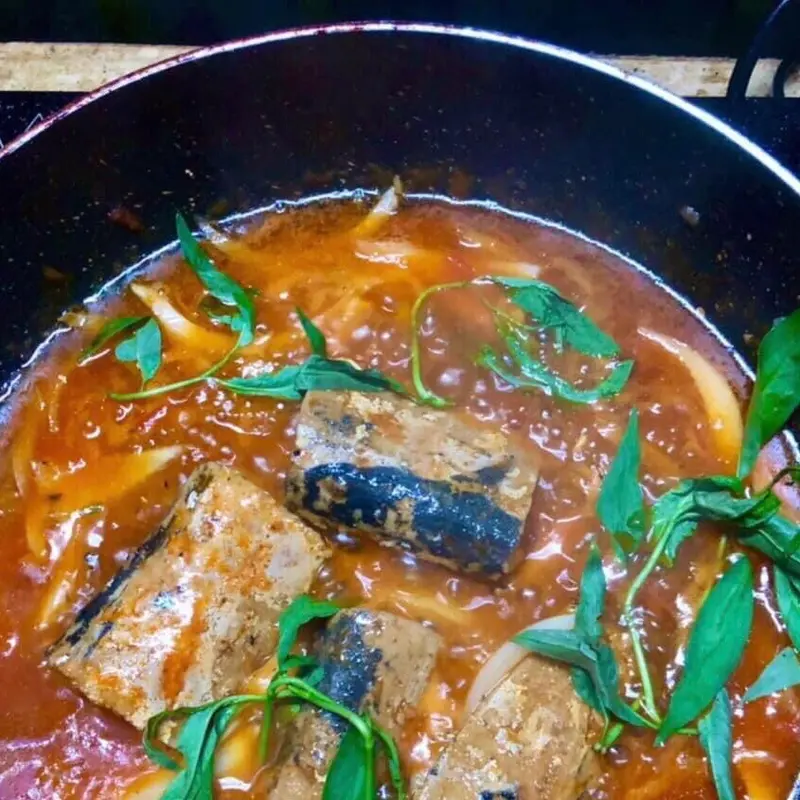 Cá mồi chay 150gr/lon - cá mồi chay đỏ 1