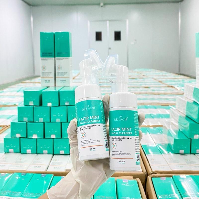 (Sale lương về) Sữa Rửa Mặt Bạc Hà Kiềm Dầu Dr.Lacir - Đầu cọ Sillicon Skincare Nữ sữa _