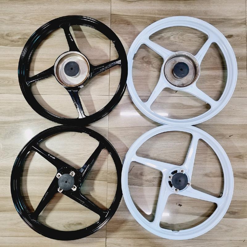 Mâm sirius và exciter 1 đĩa  ATR bản 1.4 1.6 gắn như zin . ống chỉ bạc đạn đày đủ . . vành xe máy , mâm xe máy , phụ kiện xe máy Phụ Tùng lốp  cheetah 50 60 vỏ maxxis 50 60 michelin cheetah 60 70