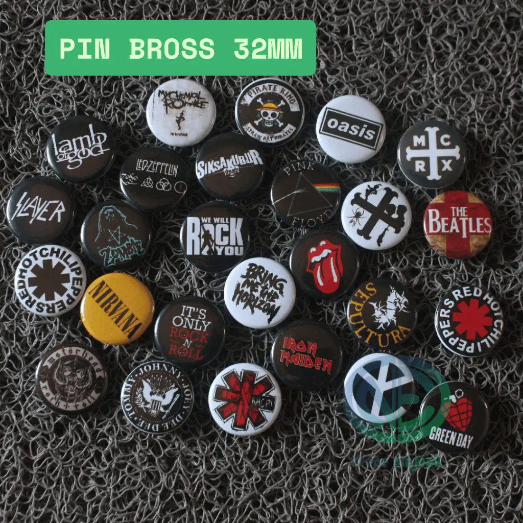 Pin Bros Musik Rock Metal 32mm – Koleksi Band Legendaris, Cocok untuk Aksesoris Jaket & Tas