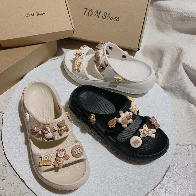 DÉP NHỰA  2 QUAI  SIÊU ÊM NHẸ CAO 5 PHÂN DÀNH CHO NỮ ( TẶNG KÈM STICKER Y HÌNH GẤU NÂU ) Đế Bằng DéP GiàY Sandal