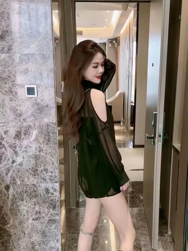 Product Introduction of Áo Voan Trễ Vai Thiết Kế Đẹp Cho Nữ, Thích Hợp Cho Mùa Hè, Mỏng Và Thoáng Khí, Áo Khoác Cardigan, Độc Đáo Và Thanh Lịch, Hàng Mới Về Năm 2024 Top Women Sơ Mi 7