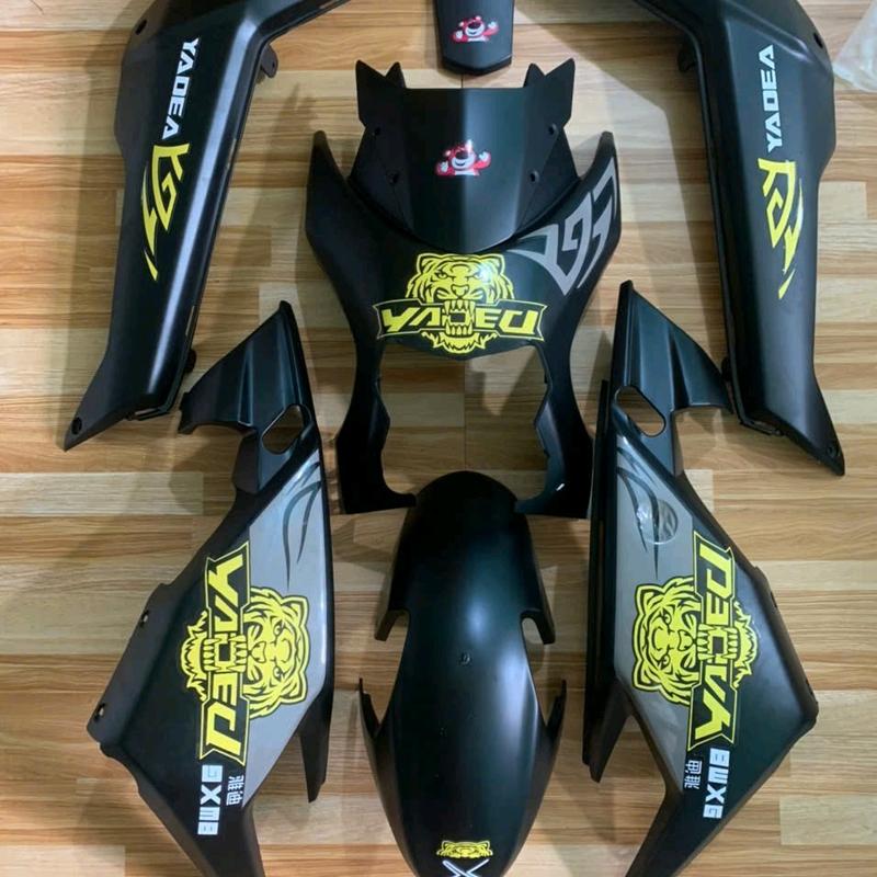 [tặng ốc] Bộ nhựa 8 món xe điện xmen kèm tem Tem Hổ chuẩn trung 3 lớp xịn (tặng kèm 4 ốc mặt nạ nhỏ) - Decal Phụ Tùng Phụ Kiện tem  hổ độ chế