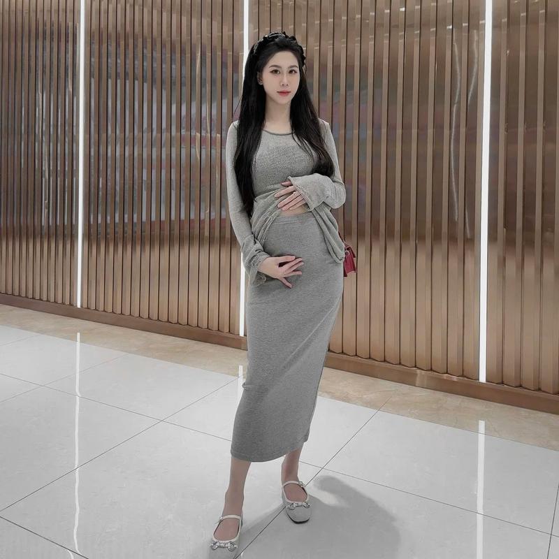 chân váy bầu thời trang thun tăm co dã 4 chiêu cho các Mẹ Đầm Bầu