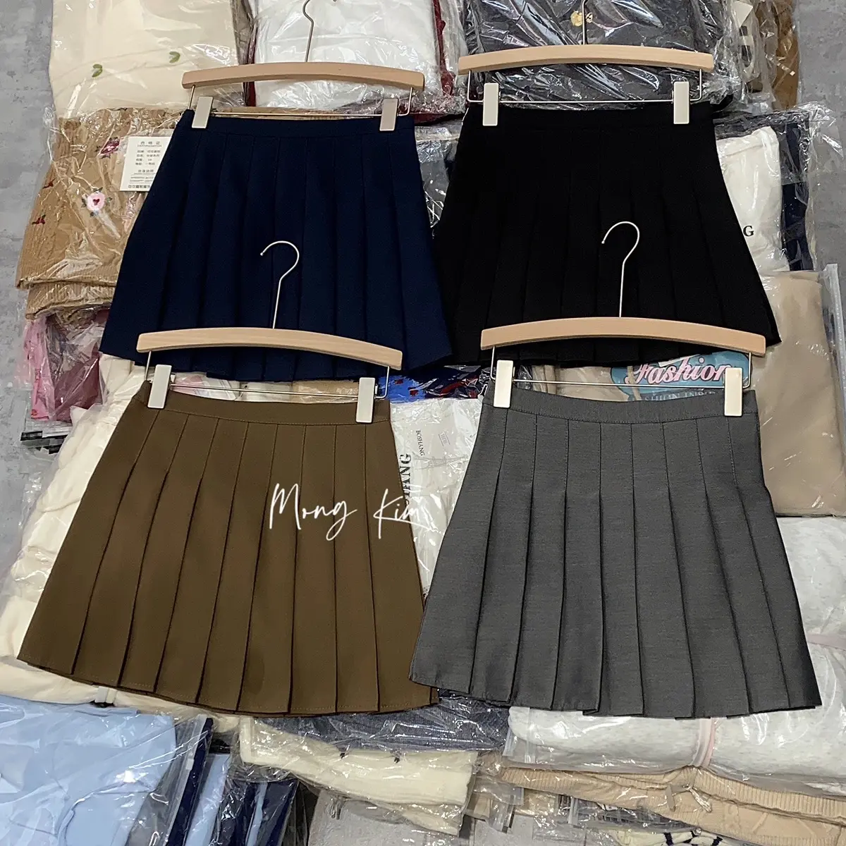 #861 Chân váy vải xếp ly có quần bên trong cho nữ