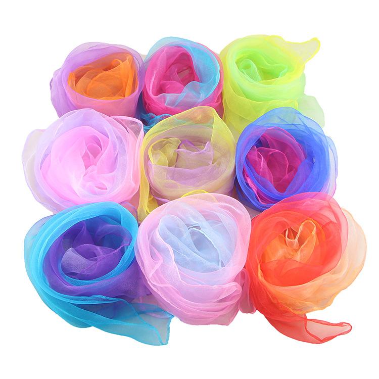 Product Introduction of Khăn Quàng quàng cổ Gradient Trơn Quà Tặng đầy màu sắc, Khăn Quàng quàng cổ vuông Nhỏ Thích hợp Biểu Diễn Khiêu Vũ, Biểu Diễn Mẫu Giáo, Khăn Quàng quàng cổ 2