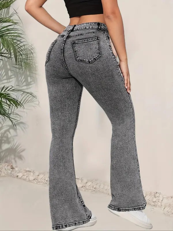 【Plus Size】 Solid Color Button Fly Flare Leg Jeans, Casual Pocket Design Bell Bottom Trousers for Daily Wear, Women's Bottoms for All Seasons 1