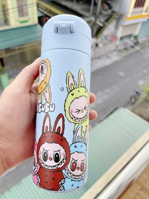 BÌNH GIỮ NHIỆT IN HỌA TIẾT LABUBU DUNG TÍCH 450ML, INOX 304 CUTE DỄ THƯƠNG, CỐC GIỮ NHIỆT HOẠT HÌNH CAO CẤP CHO BÉ YÊU MANG ĐI HỌC, ĐI CHƠI 6