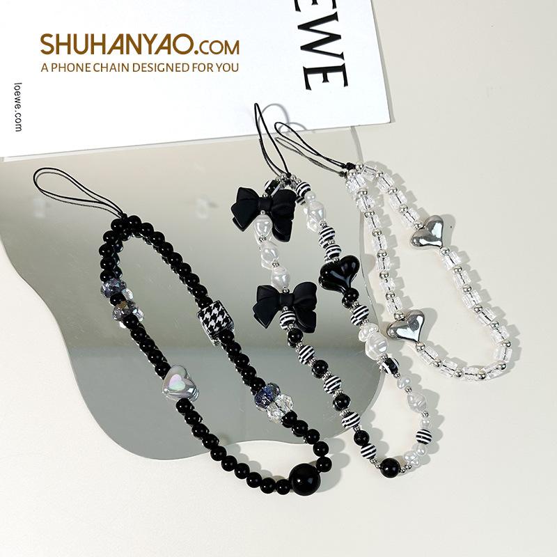 Product Introduction of 【SG】Mobile Phone Strap Ins Style Sweet Cool Black Three-Dimensional Beads Chain Rope Anti-Lost Short Wrist Lanyard 1