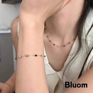 [Bluom] Gelang Set Bersama Kalung Logam Titanium Emas Penyambungan Manik-warni Desain Antara Manik Q307
