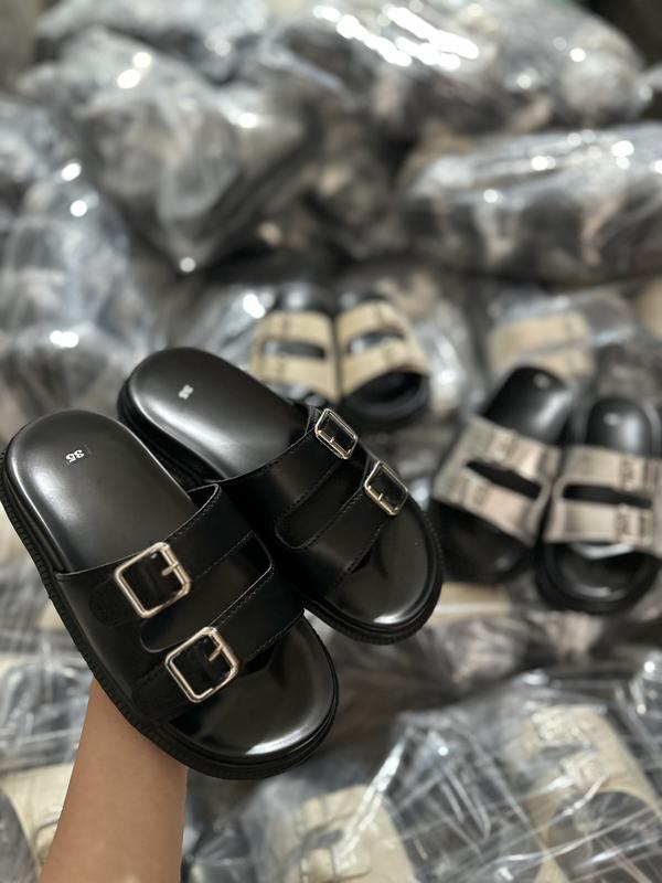 Dép nữ 2 quai có khuy cài phong cách đơn giản 4