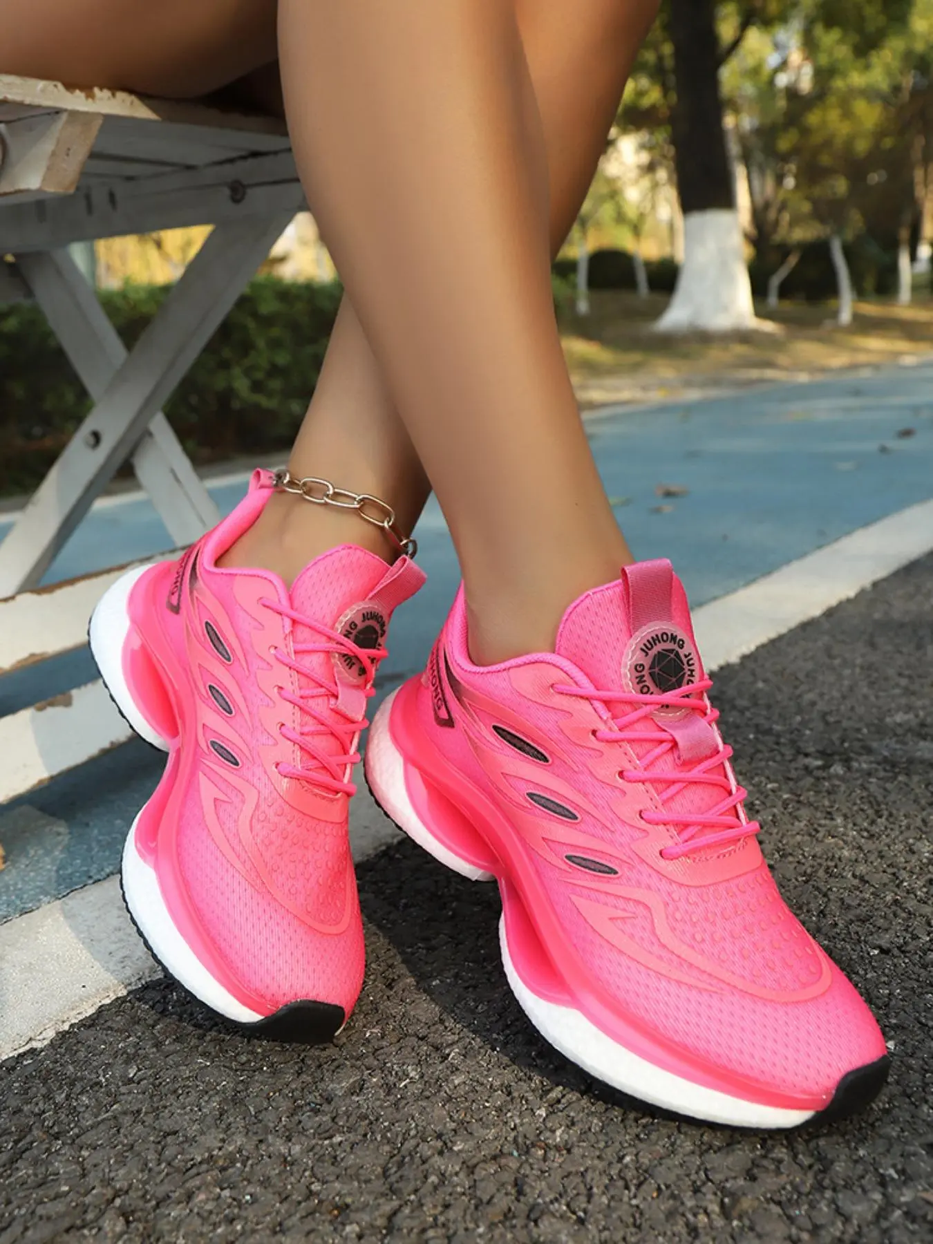 Women's Fashionable Striped Pattern Lace Up Running Shoes, Casual Breathable Comfortable Sports Shoes, All-match Non-slip Sneakers for Daily Wear